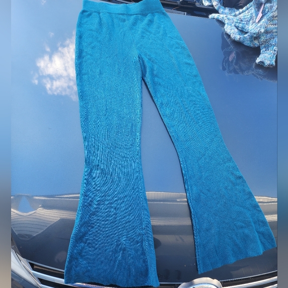 NWOT ... Victor Glemaud Women's Sweater Flare Pants Blue Teal Elastic Waist - Picture 3 of 5